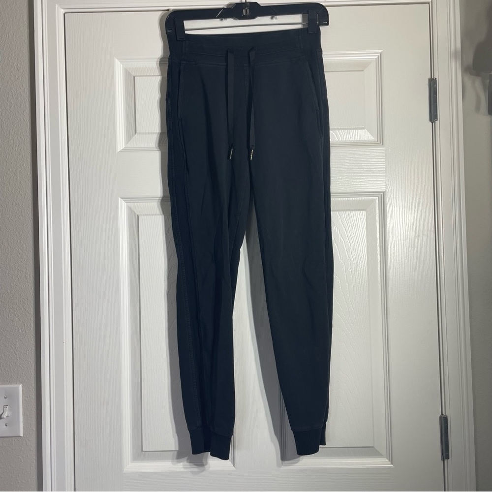 Lululemon Black Jogger Sweatpants 2